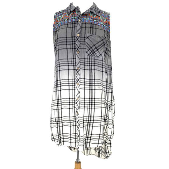 Miss Me Shirt Dress Small Gray Embroidered Ombre Boho Flannel High Low Tunic - Picture 1 of 10